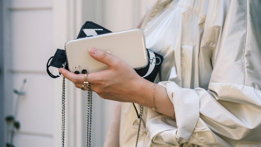 ライバー事務所ライバープロダクションブライド（ライバー事務所）LiverProductionBRIDEブライドはママライバー所属率No1 保活に有利 就労証明対応付 | ライブ配信は投げ銭がないとしんどい｜時給保証があるライブ配信アプリの実態と稼ぎ方